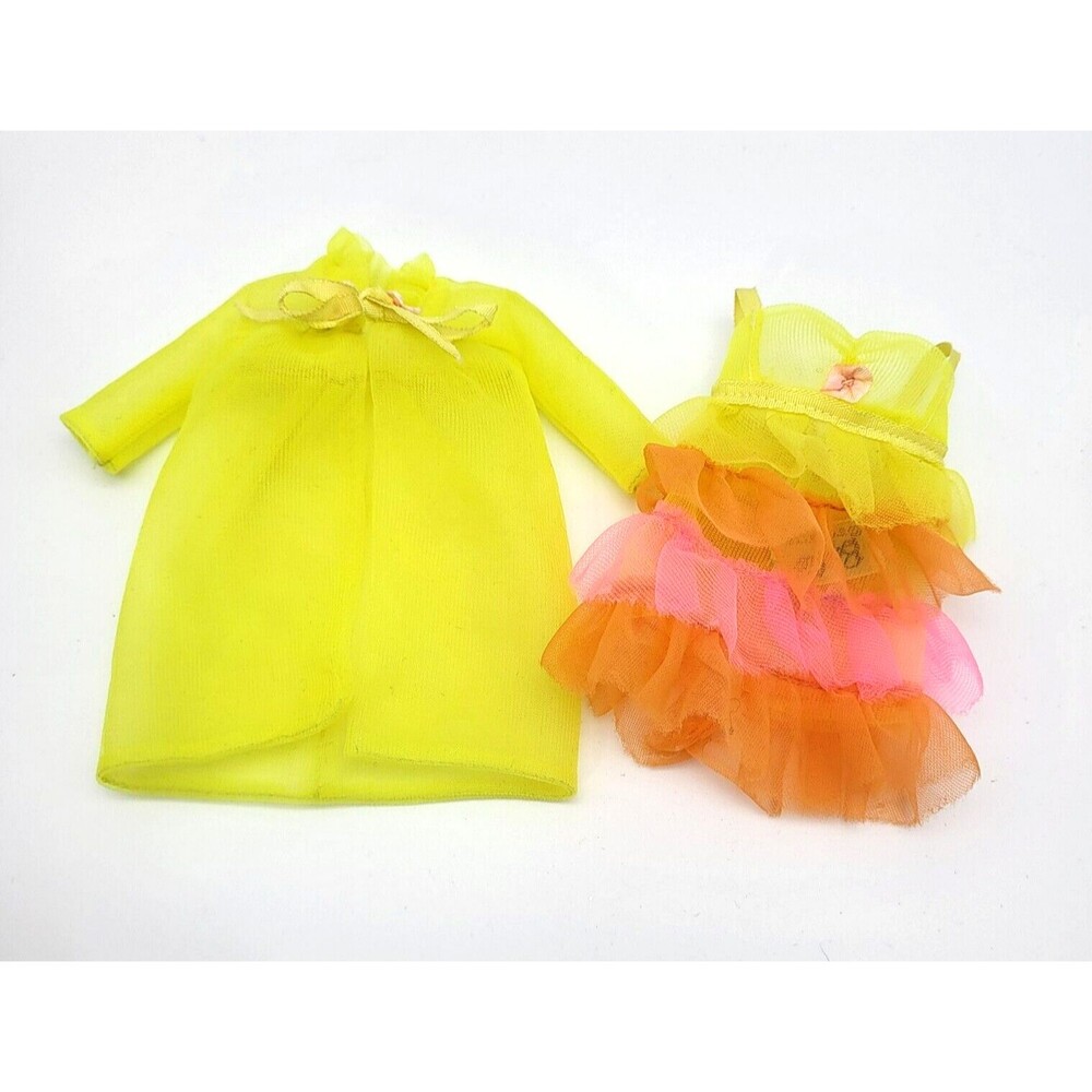 Vintage 1968 BARBIE Doll Night Clouds Short Nightgown and Robe #1841